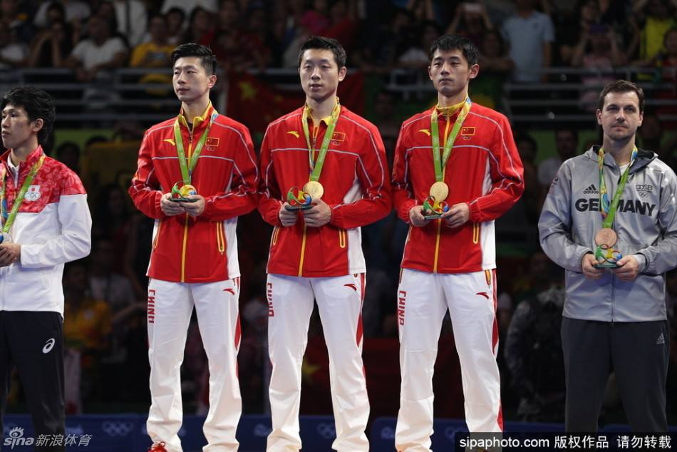中国男乒夺冠，中国男乒夺冠照片？